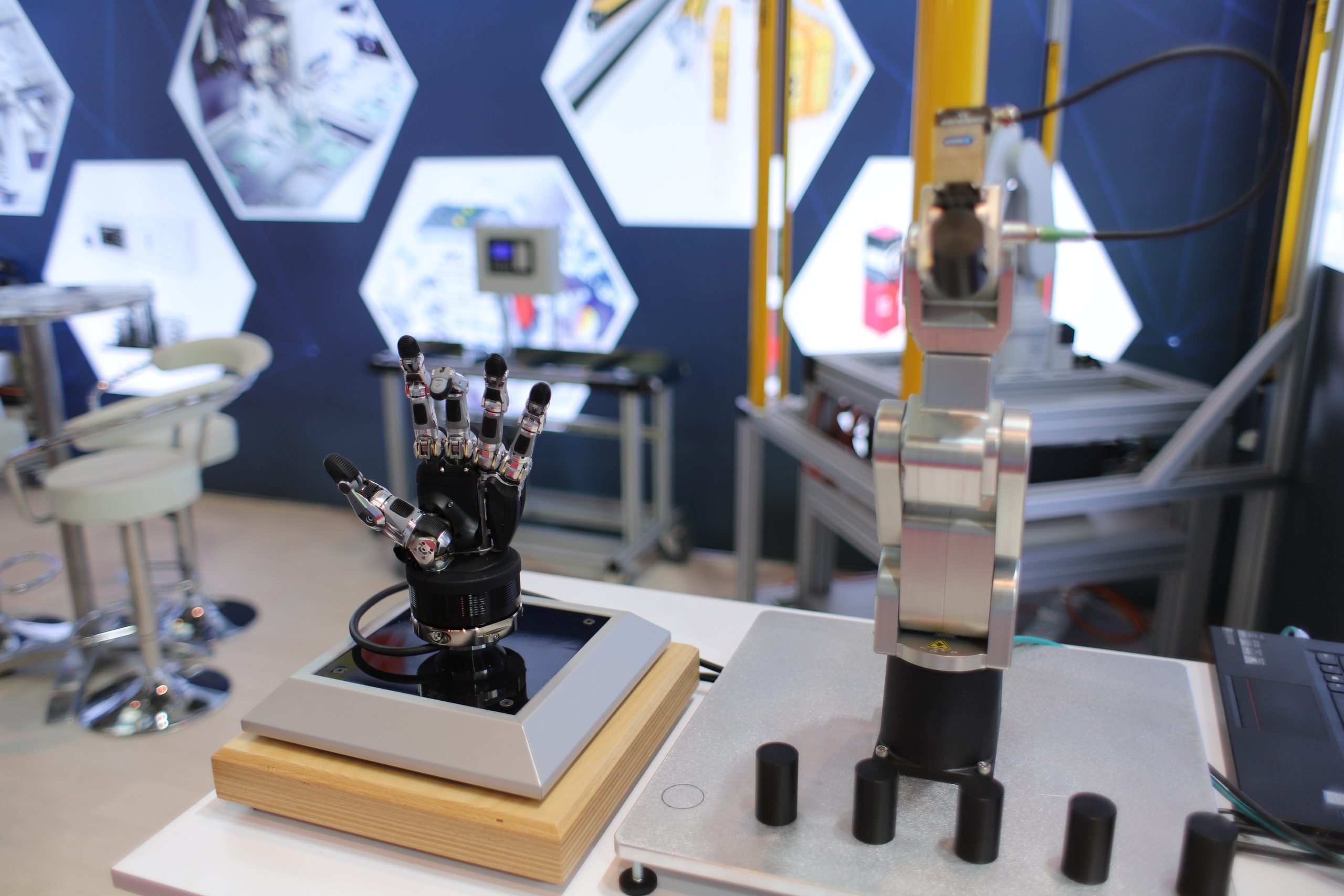 Robotics Market Analysis