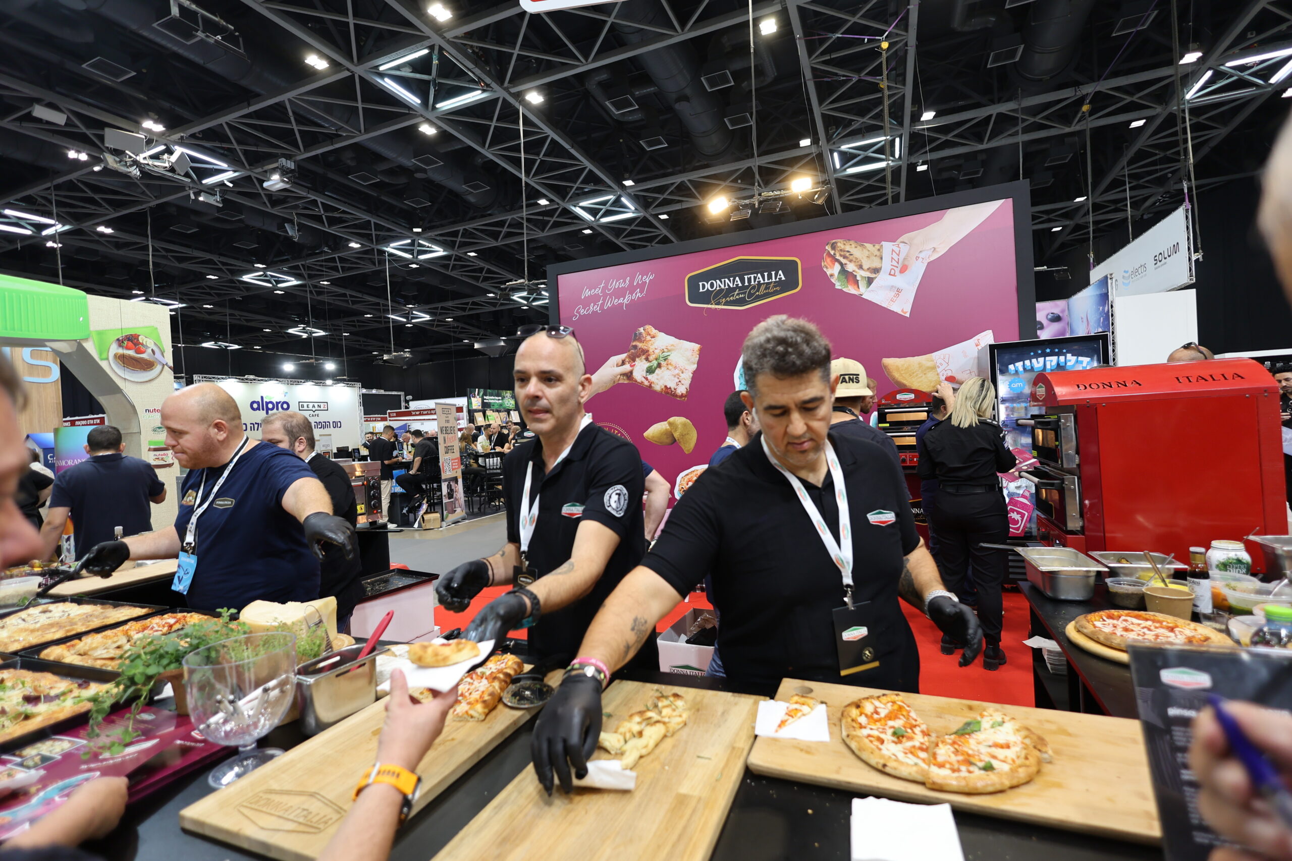 Pre-Frozen Pizza Concept Presented at Israfood 2025